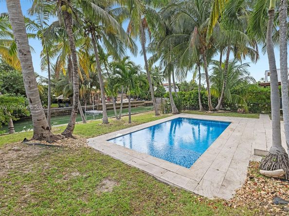 1200 Cleveland Rd, Miami Beach FL 33141