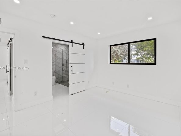 1200 Cleveland Rd, Miami Beach FL 33141