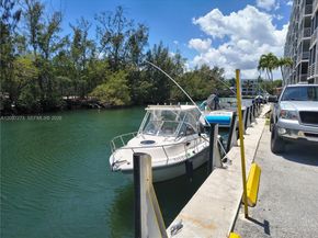 3660 NE 166th St 302, North Miami Beach FL 33160