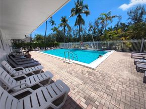 3660 NE 166th St 302, North Miami Beach FL 33160