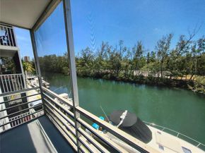3660 NE 166th St 302, North Miami Beach FL 33160
