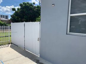 1762 NW 15th St, Miami FL 33125