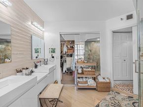 3500 Mystic Pointe Dr 604, Aventura FL 33180