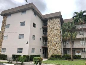 8121 SW 24th Ct 304, Davie FL 33324