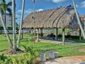 8121 SW 24th Ct 304, Davie FL 33324