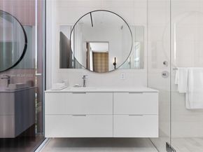 810 W 47th Ct - The Ritz Carlton Miami Beach, Miami Beach FL 33140