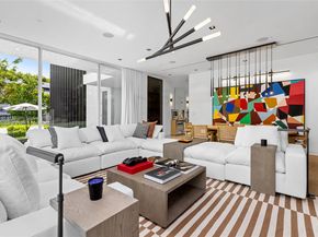 810 W 47th Ct - The Ritz Carlton Miami Beach, Miami Beach FL 33140