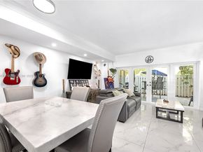 9985 SW 118th Pl, Miami FL 33186