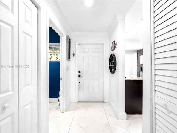 9985 SW 118th Pl, Miami FL 33186