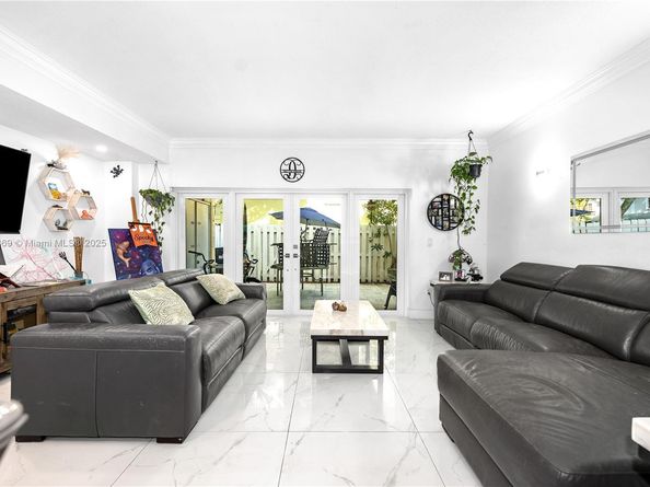 9985 SW 118th Pl, Miami FL 33186