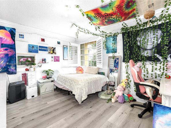 9985 SW 118th Pl, Miami FL 33186