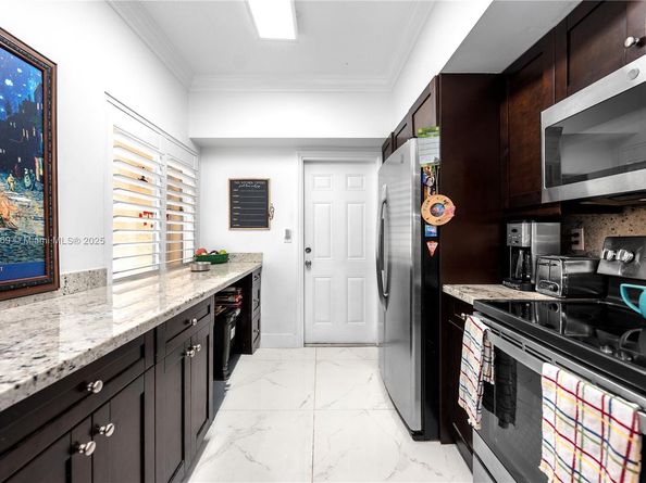 9985 SW 118th Pl, Miami FL 33186