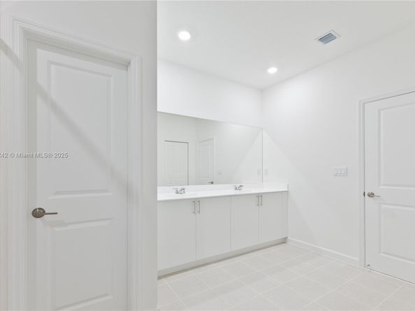 13203 SW 188th Ter, Miami FL 33177