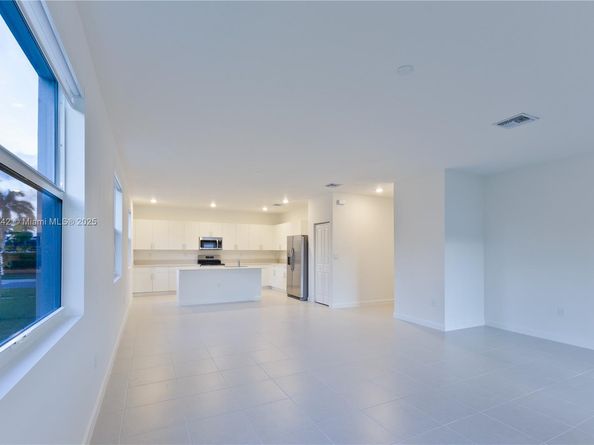 13203 SW 188th Ter, Miami FL 33177