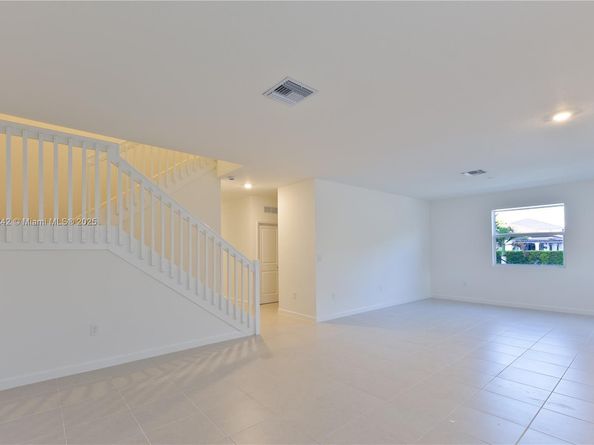 13203 SW 188th Ter, Miami FL 33177