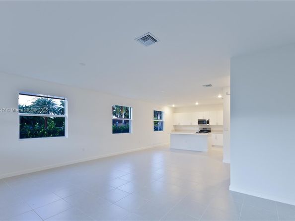 13203 SW 188th Ter, Miami FL 33177