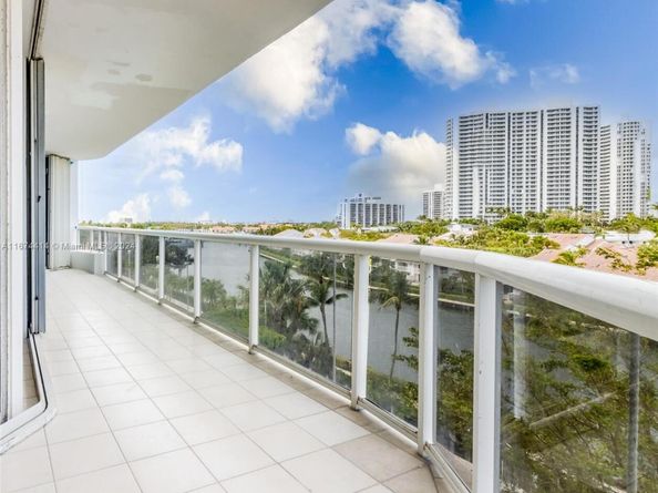 3801 NE 207th St 504, Aventura FL 33180