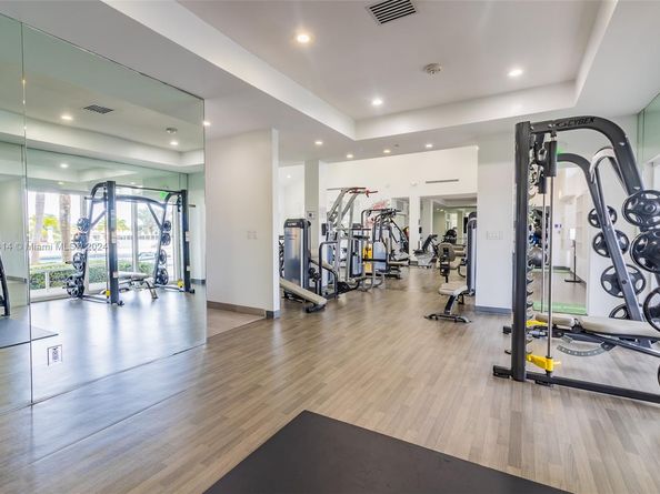 3801 NE 207th St 504, Aventura FL 33180