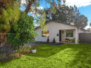 309 SE 3rd Ave, Hallandale Beach FL 33009