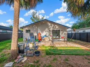 309 SE 3rd Ave, Hallandale Beach FL 33009