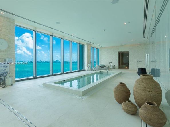 3131 NE 7th Ave 2805, Miami FL 33137