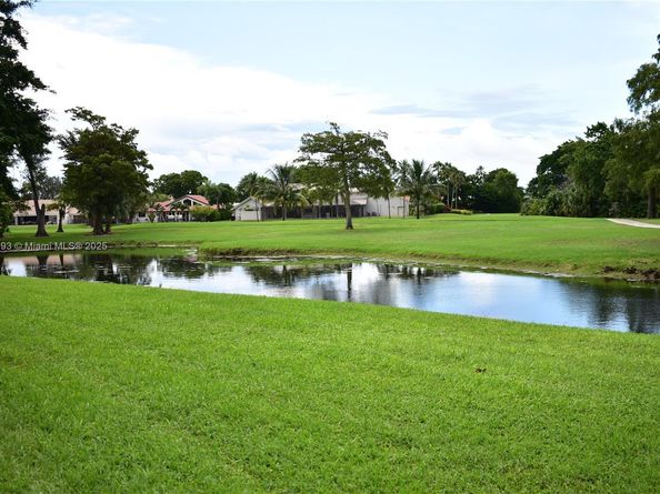 7598 NW 86th Ter 103, Tamarac FL 33321