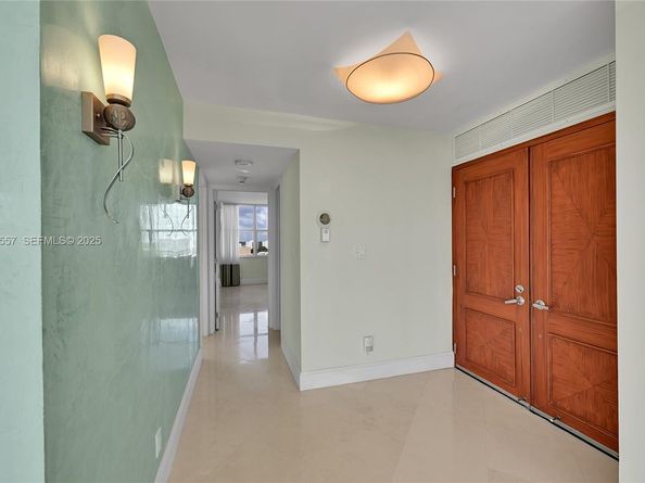 936 Intracoastal Dr 15H, Fort Lauderdale FL 33304