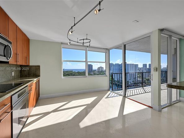936 Intracoastal Dr 15H, Fort Lauderdale FL 33304