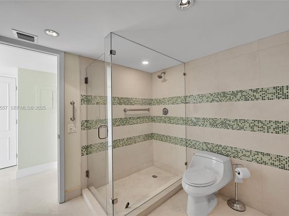 936 Intracoastal Dr 15H, Fort Lauderdale FL 33304