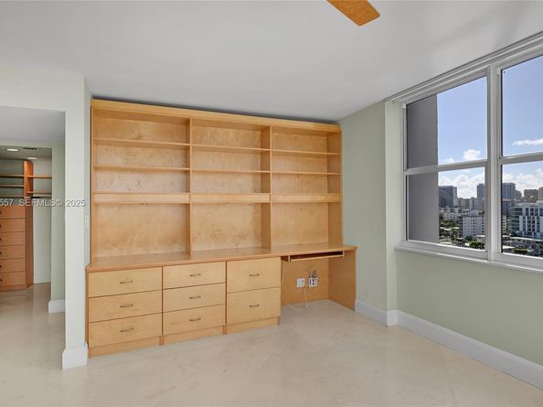 936 Intracoastal Dr 15H, Fort Lauderdale FL 33304