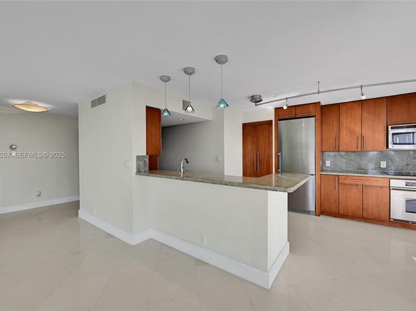 936 Intracoastal Dr 15H, Fort Lauderdale FL 33304