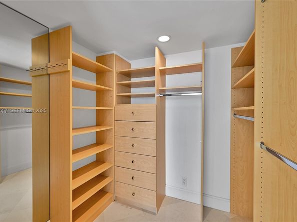 936 Intracoastal Dr 15H, Fort Lauderdale FL 33304