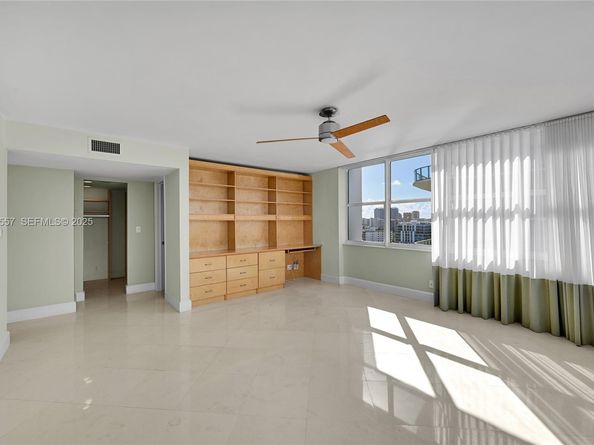 936 Intracoastal Dr 15H, Fort Lauderdale FL 33304