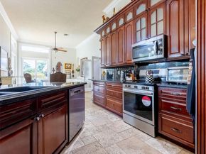 3043 Lakewood Dr, Weston FL 33332