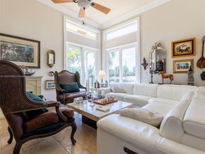 3043 Lakewood Dr, Weston FL 33332
