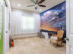 3043 Lakewood Dr, Weston FL 33332