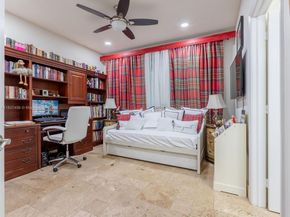 3043 Lakewood Dr, Weston FL 33332