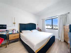 209 NW 13th Pl, Florida City FL 33034