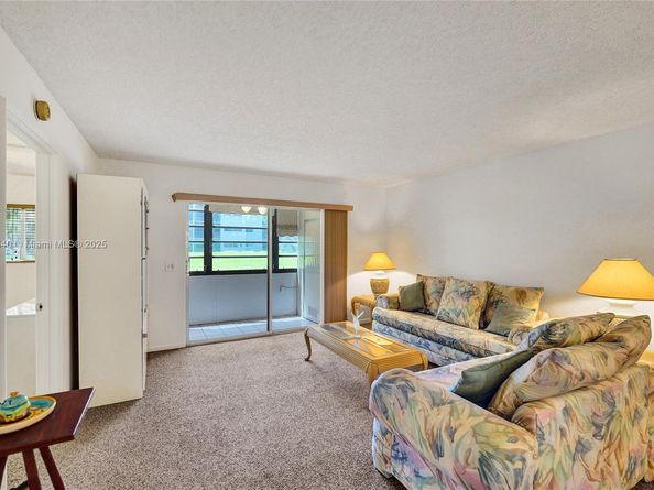 800 SW 137th Ave 102G, Pembroke Pines FL 33027