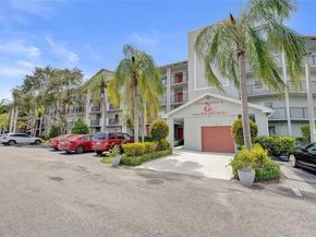 800 SW 137th Ave 102G, Pembroke Pines FL 33027