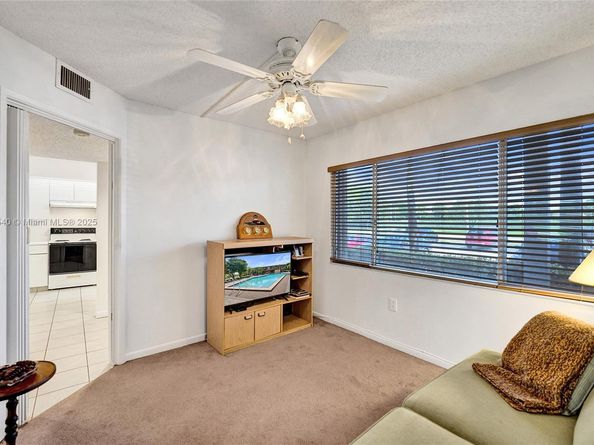 800 SW 137th Ave 102G, Pembroke Pines FL 33027