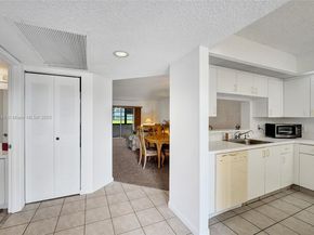 800 SW 137th Ave 102G, Pembroke Pines FL 33027