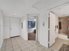 800 SW 137th Ave 102G, Pembroke Pines FL 33027