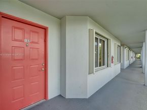 800 SW 137th Ave 102G, Pembroke Pines FL 33027