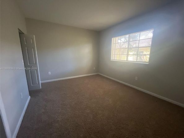 2731 NE 3rd Dr 203, Homestead FL 33033