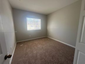 2731 NE 3rd Dr 203, Homestead FL 33033
