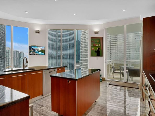 901 Brickell Key Blvd 3204, Miami FL 33131