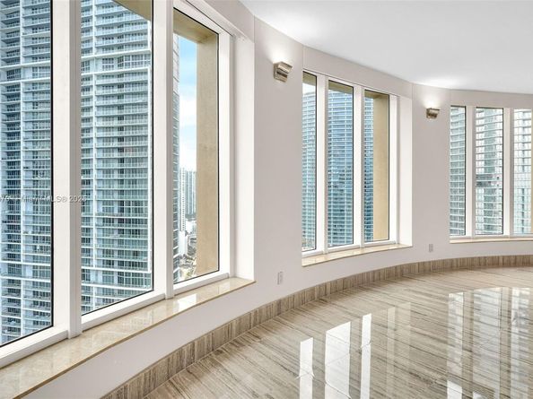 901 Brickell Key Blvd 3204, Miami FL 33131