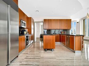 901 Brickell Key Blvd 3204, Miami FL 33131