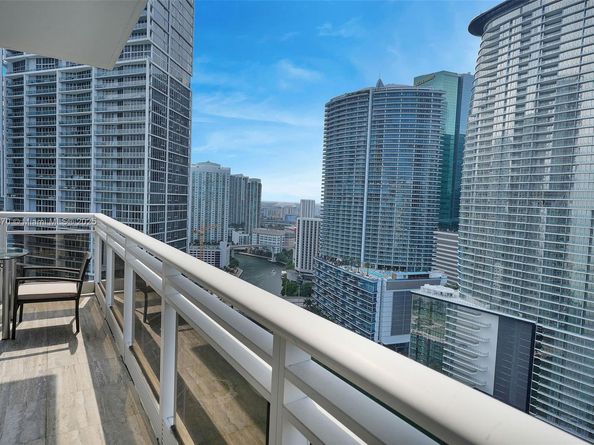 901 Brickell Key Blvd 3204, Miami FL 33131